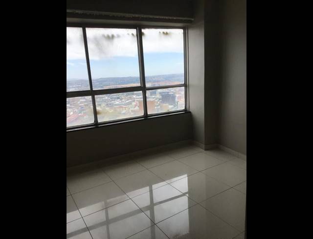 1 BEDROOM PROPERTY TO RENT IN BEREA